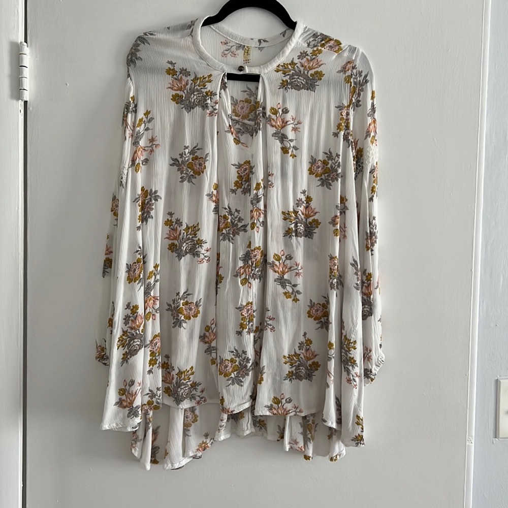 Free people flowy top